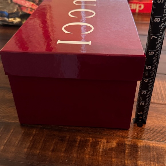 Authentic Gucci Large Glossy Red Gift Box Packaging With Cards Luxury Storage - Picture 16 of 16